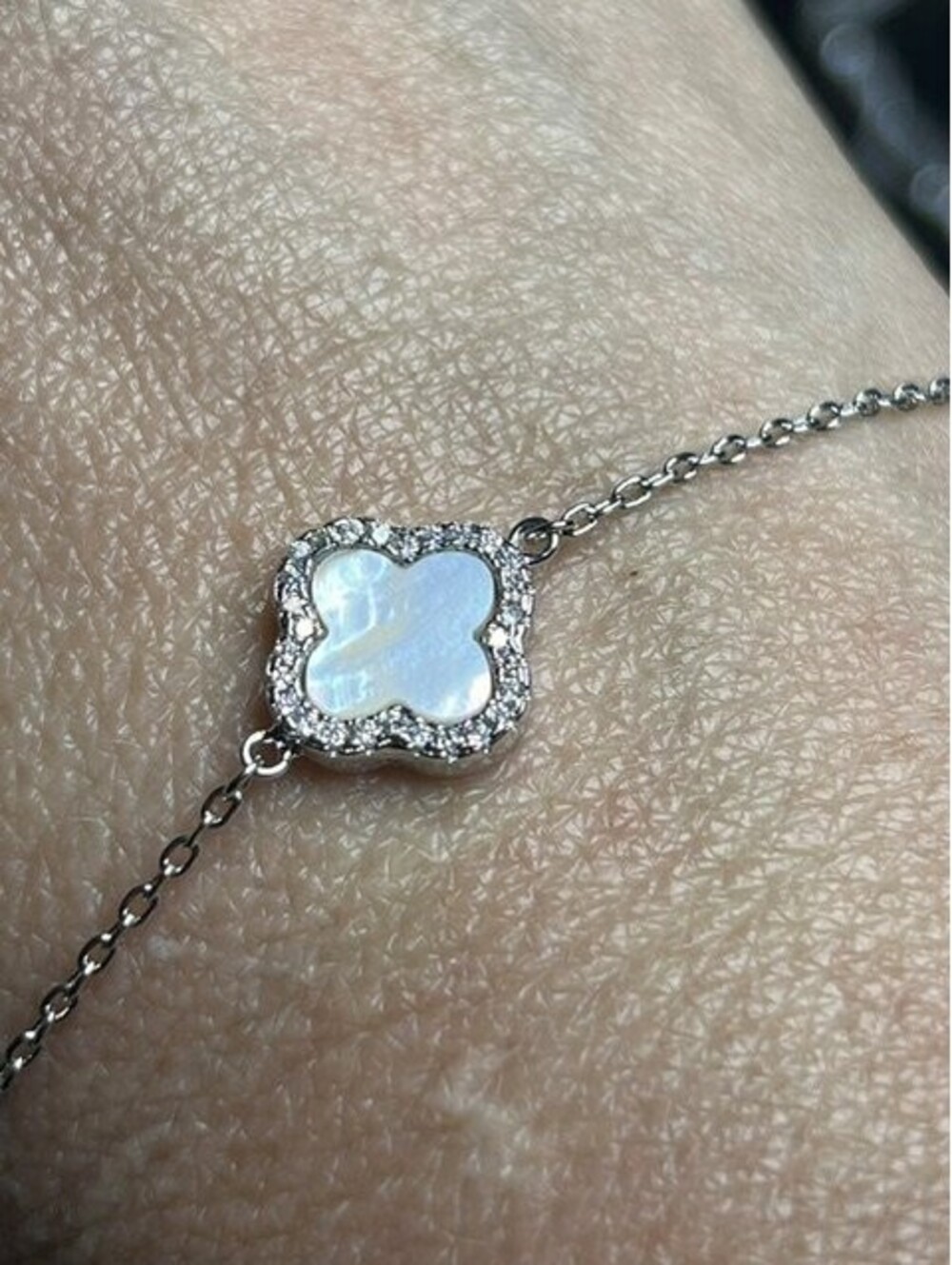 B6962 Delicate Clover Mother of Pearl & CZ Charm Bracelet 7.5"Silver Tone